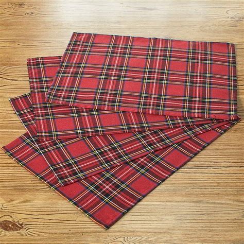 placemats plaid